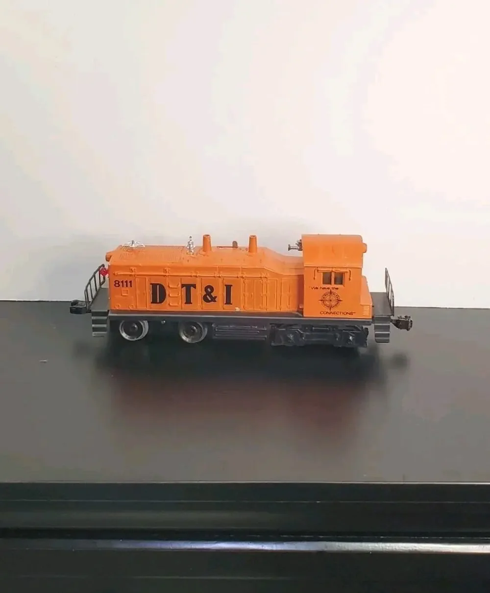 Lionel 8111 DT&I NW-2 Switcher O Guage Diesel Model Locomotive Toy2